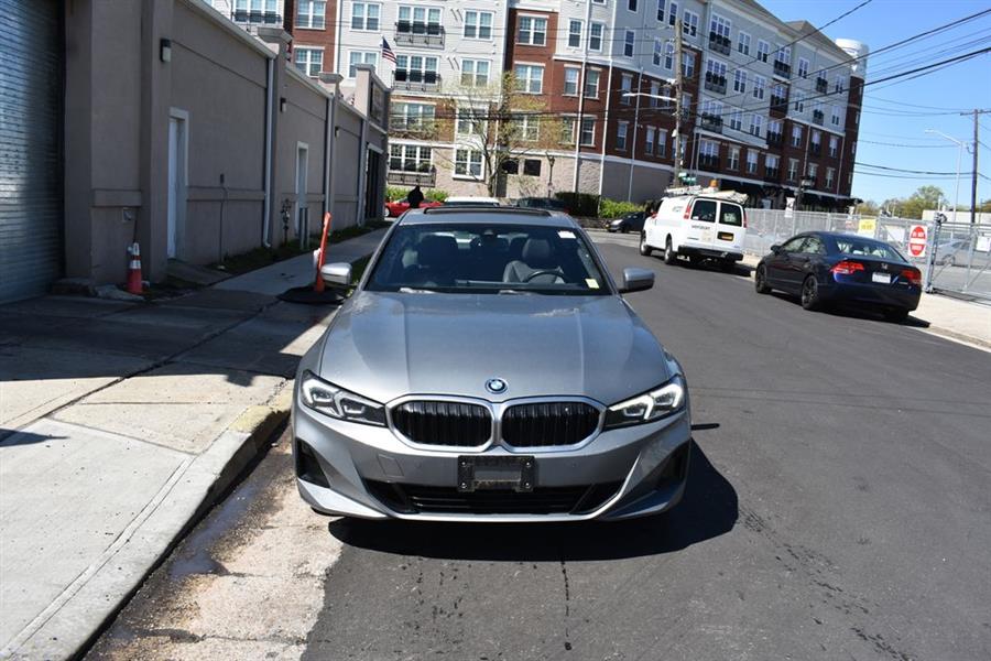 bmw 3 series 2024 3MW39FF04R8E37660 image bmw 3 series 2024 3MW39FF04R8E37660 image